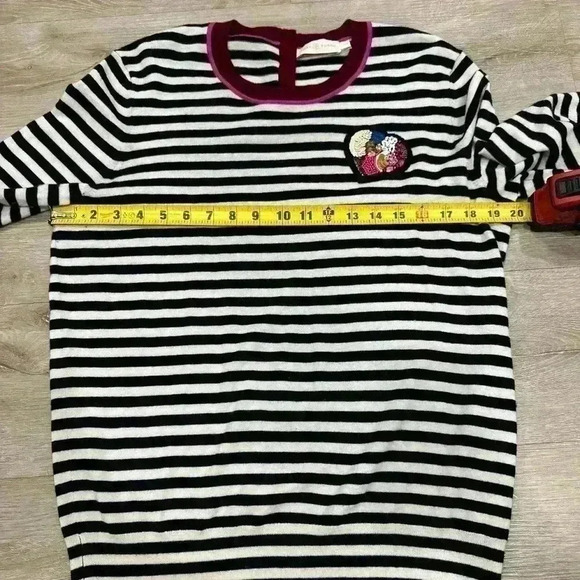 Tory Burch Iberia 💯% Cashmere Embellished Sweater size large - Picture 5 of 8